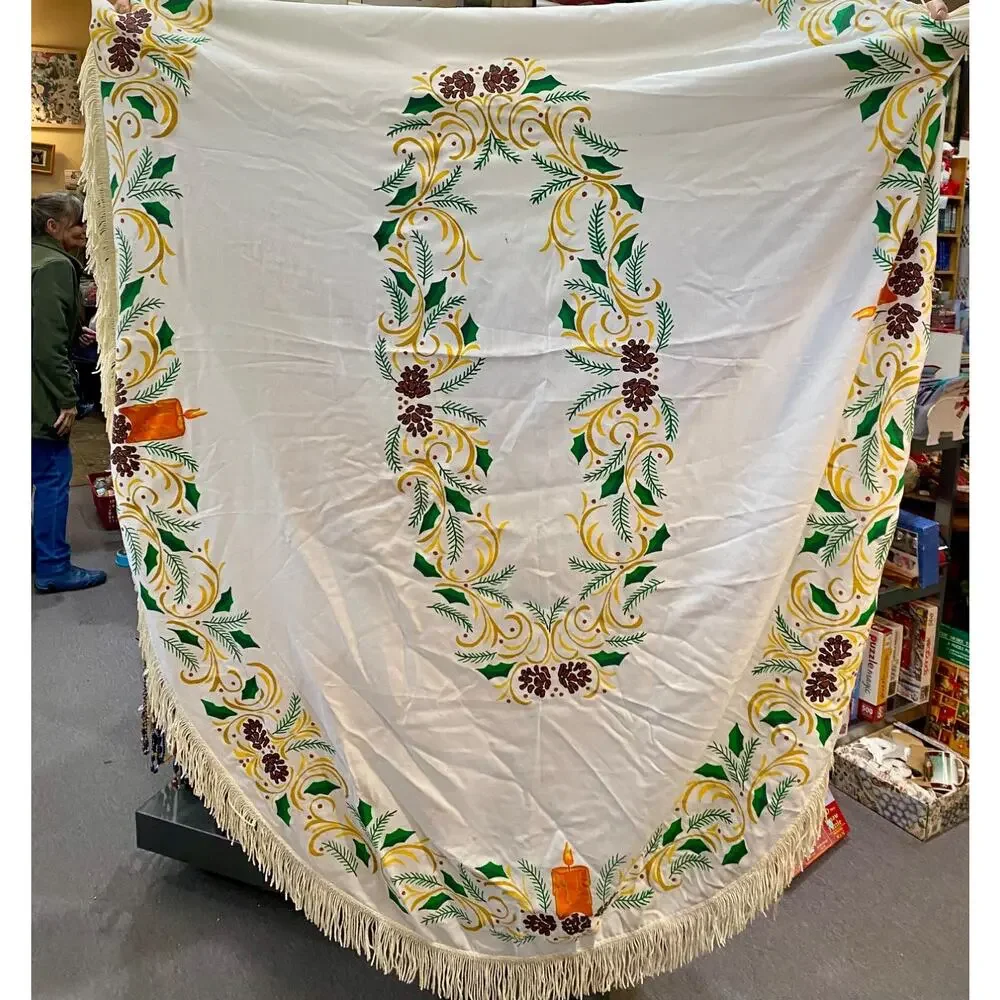 Vintage Christmas Tablecloth Oval Fringe MCM 76”x60 Candles Pinecones Holly